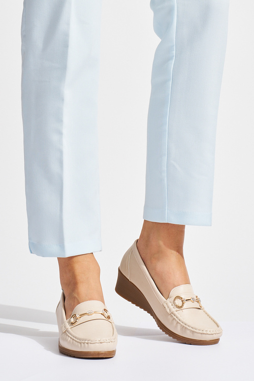 mocassini da donna beige su zeppa con...