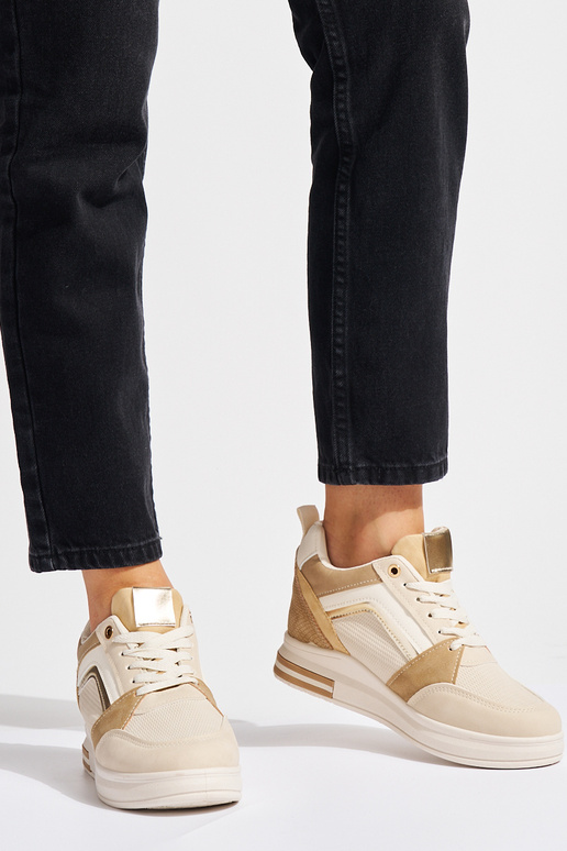 Scarpe da donna modello Sneakers...