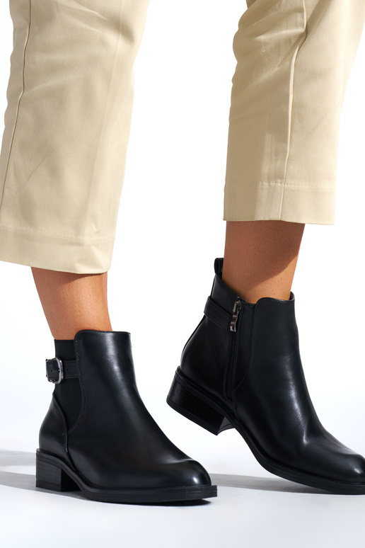 scarpe basse classiche da donna nere