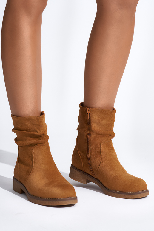 stivali marroni stile cowboy