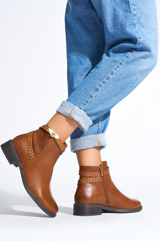 scarpe da donna marroni con tacco basso