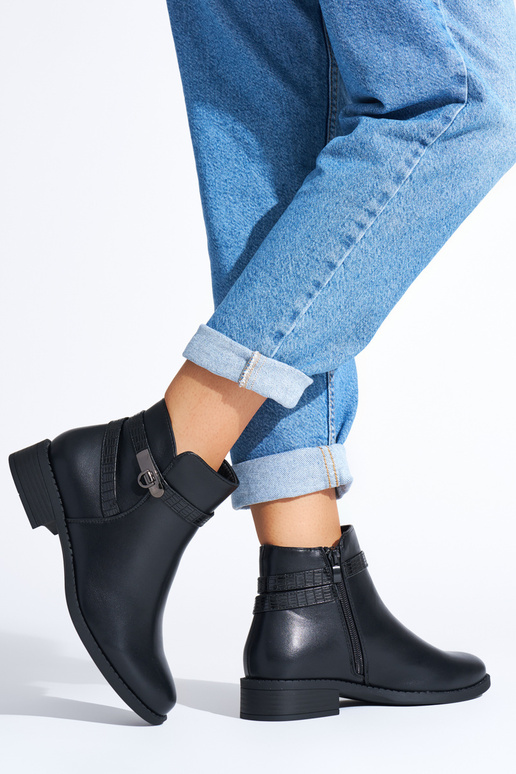 scarpe da donna nere con tacco basso