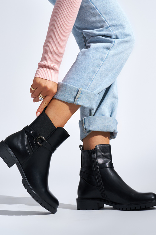 scarpe da donna nere con fibbia...