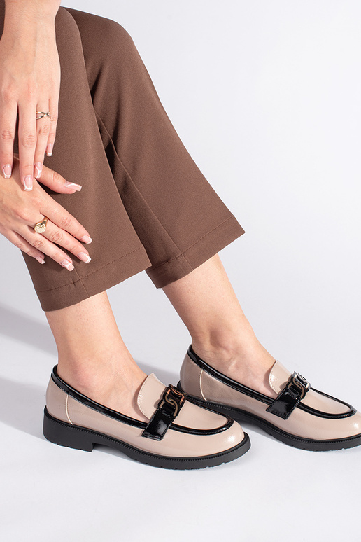 beige laccato mocassini da donna con...