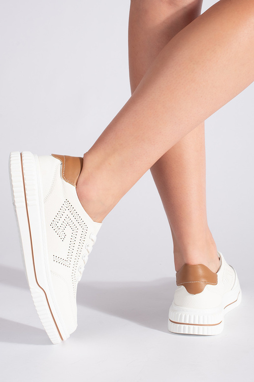 Scarpe sportive bianche in pelle... Scarpe sportive bianche in pelle...