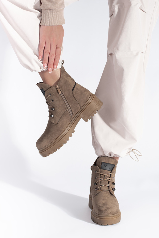 stivali beige di Sergio Leone