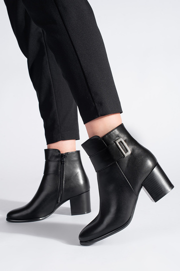 Modello classico, eleganti... 2