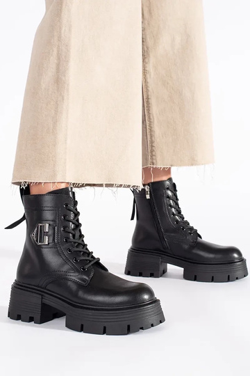 Pelle colore nero scarpe su... 2