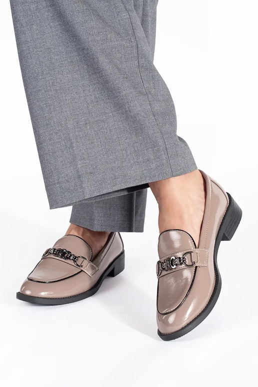 con effetto vernice beige mocassini... con effetto vernice beige mocassini...