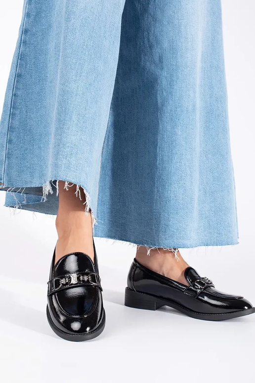 con effetto vernice colore nero... con effetto vernice colore nero...