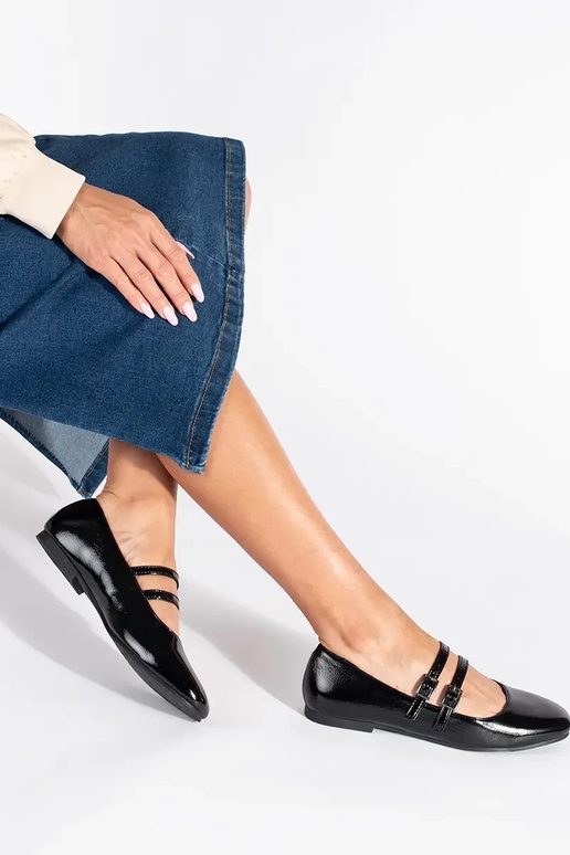 colore nero laccato ballerine con... colore nero laccato ballerine con...