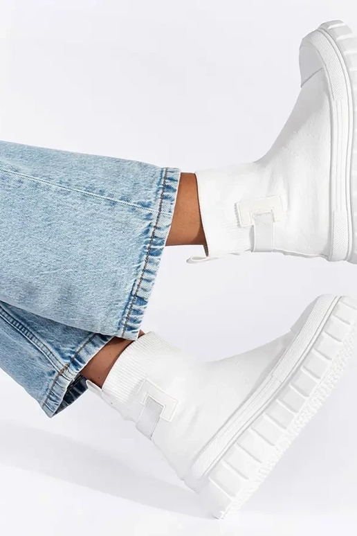 Colore bianco Alto scarpe con una...