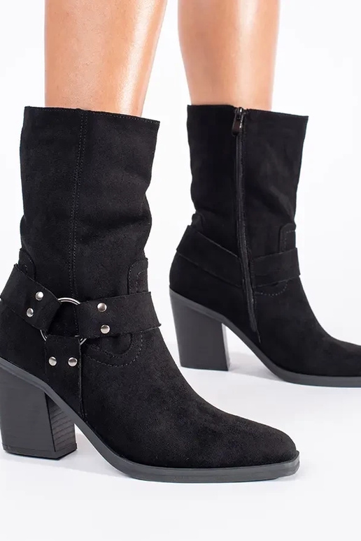 dalla pelle scamosciata buiobeige... dalla pelle scamosciata buiobeige...