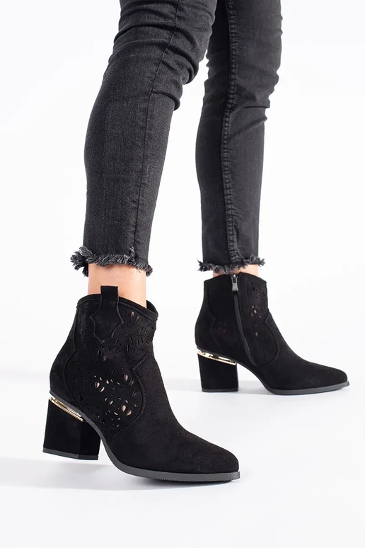 colore nero traforato stivali da... colore nero traforato stivali da...