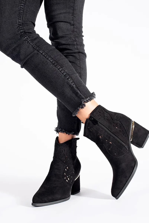 colore nero traforato stivali da... colore nero traforato stivali da...