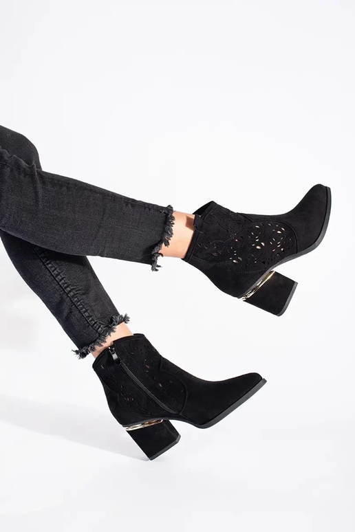 colore nero traforato stivali da... colore nero traforato stivali da...