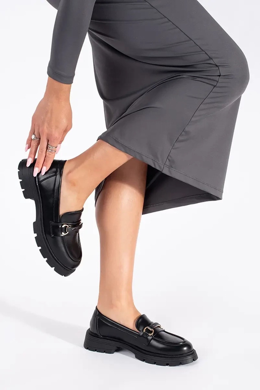 colore nero elegante mocassini da donna