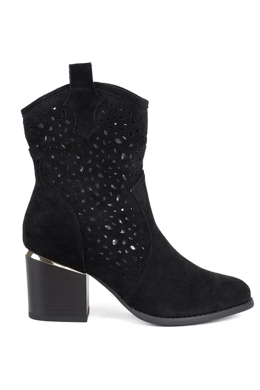 con elementi traforati scarpe stivali...