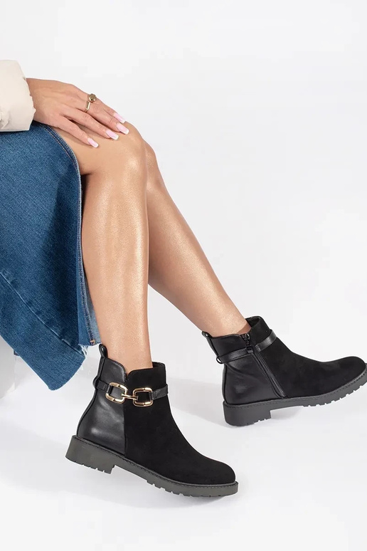 Scarpe nere da donna con fibbia...