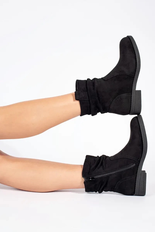 Stivali stile cowboy in pelle... Stivali stile cowboy in pelle...