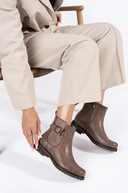 scarpe da donna marroni con tacco basso