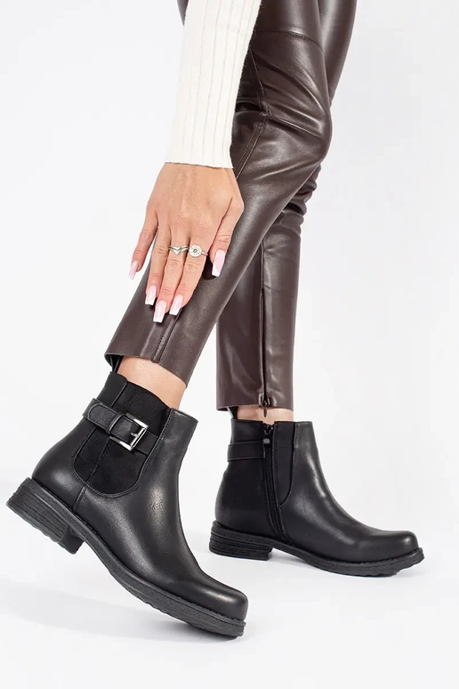 Scarpe da donna con tacco basso e...