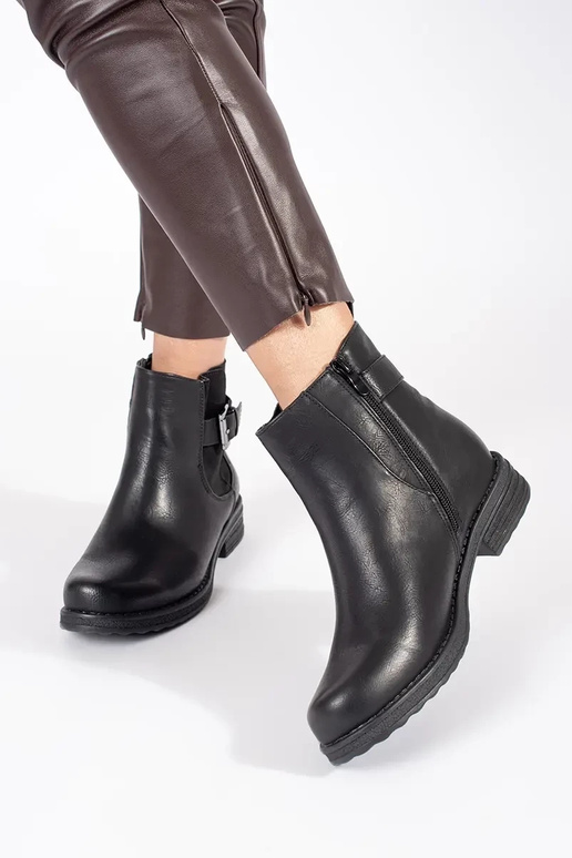 Scarpe da donna con tacco basso e...