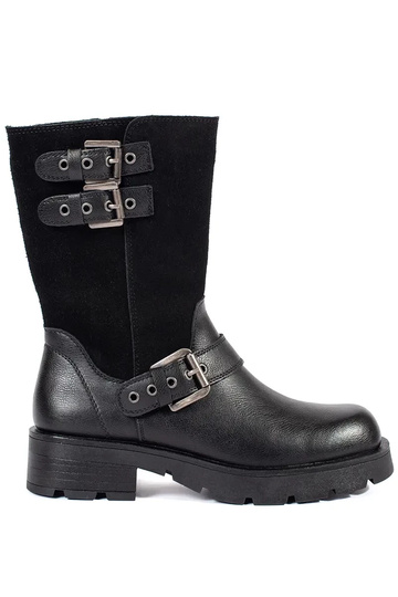 Scarpe da donna in pelle...