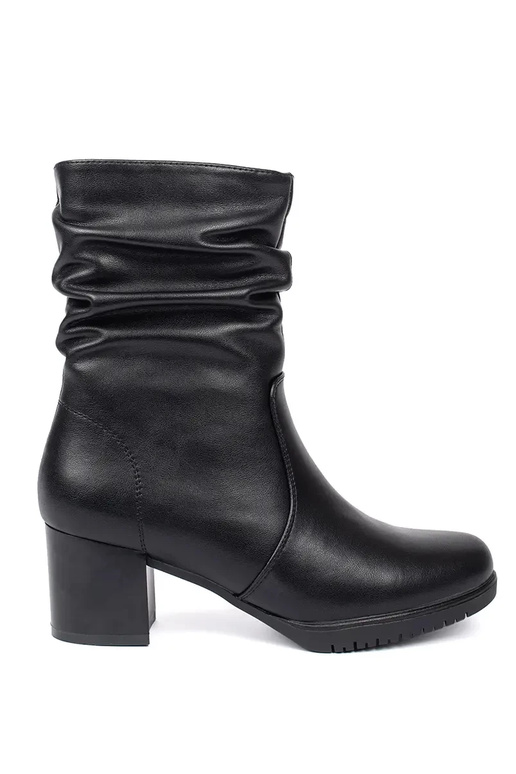 Scarpe da donna in pelle nera con...