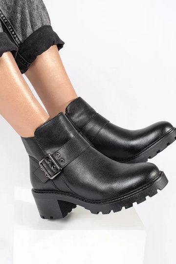 Scarpe da donna in pelle... 2