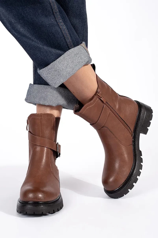 Scarpe da donna in pelle marrone con...