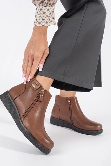 Scarpe comode in pelle... 2