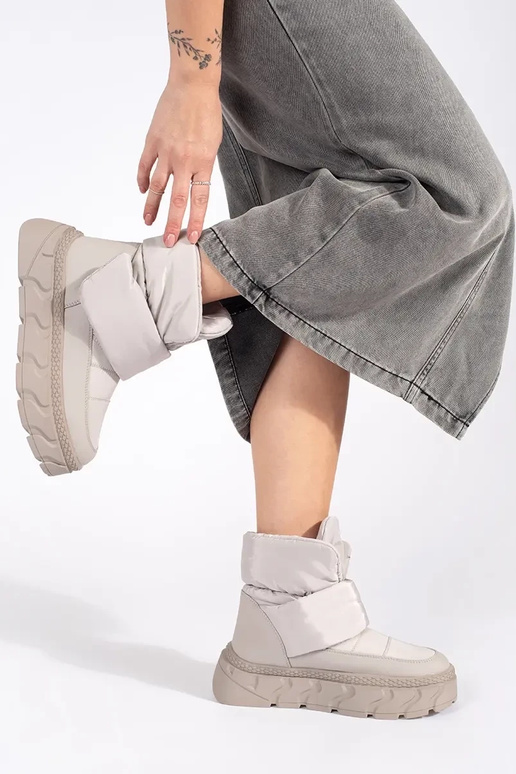 colore grigio isolato Doposci da... colore grigio isolato Doposci da...