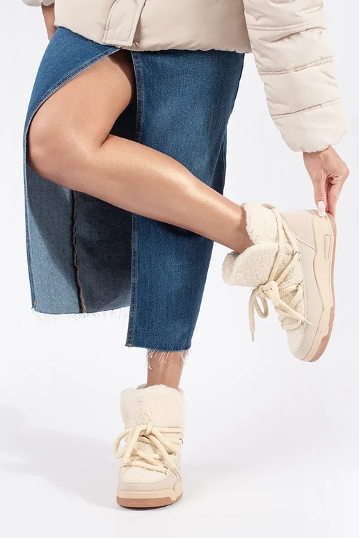 Stivali da neve da donna beige con... Stivali da neve da donna beige con...