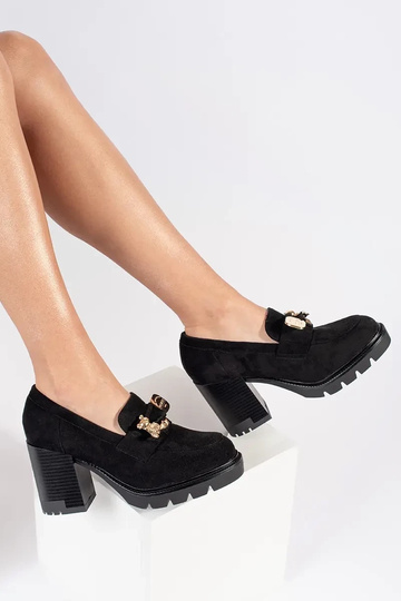 Sandali con tacco da donna... 2