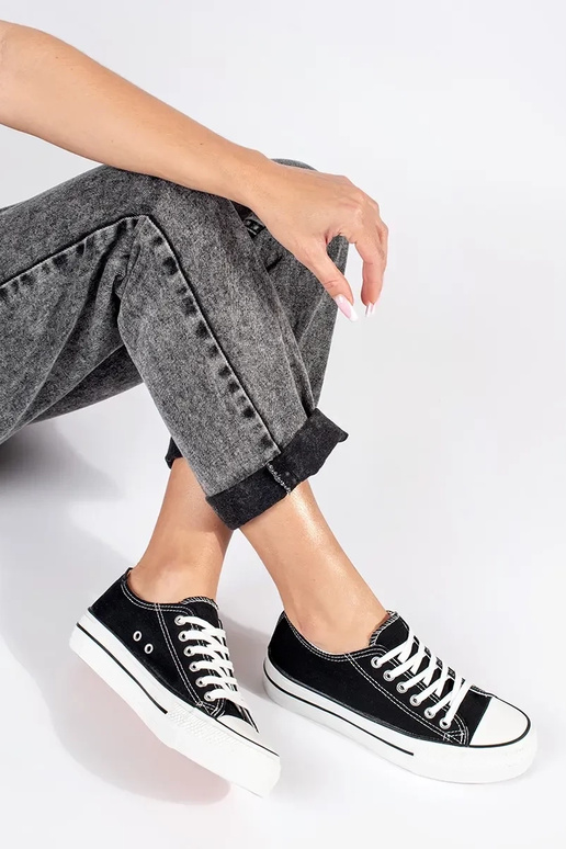 Scarpe stringate classiche nere da... Scarpe stringate classiche nere da...