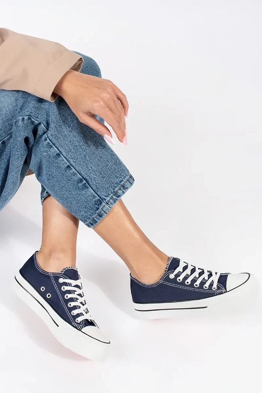 scarpe classiche da donna con plateau... scarpe classiche da donna con plateau...