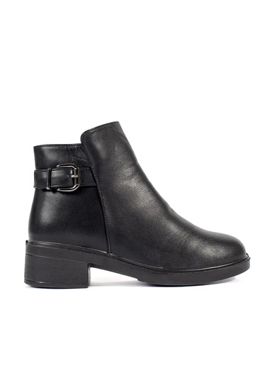 Scarpe da donna con tacco...