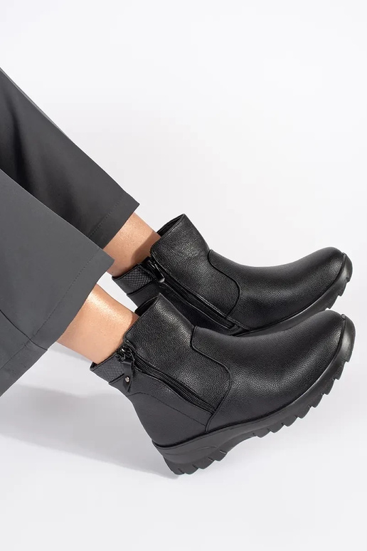 Scarpe comode da donna in nero Scarpe comode da donna in nero