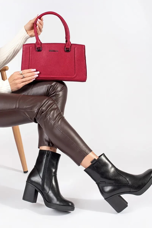 Borsa classica rossa elegante