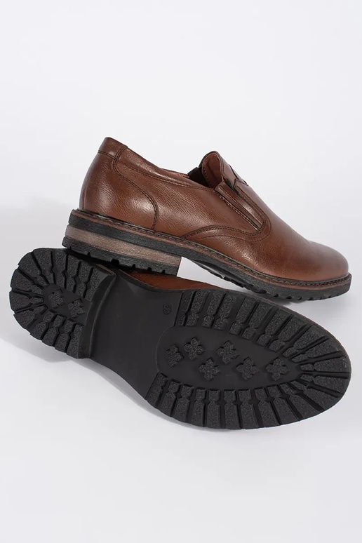 Sneakers con bottoni marroni