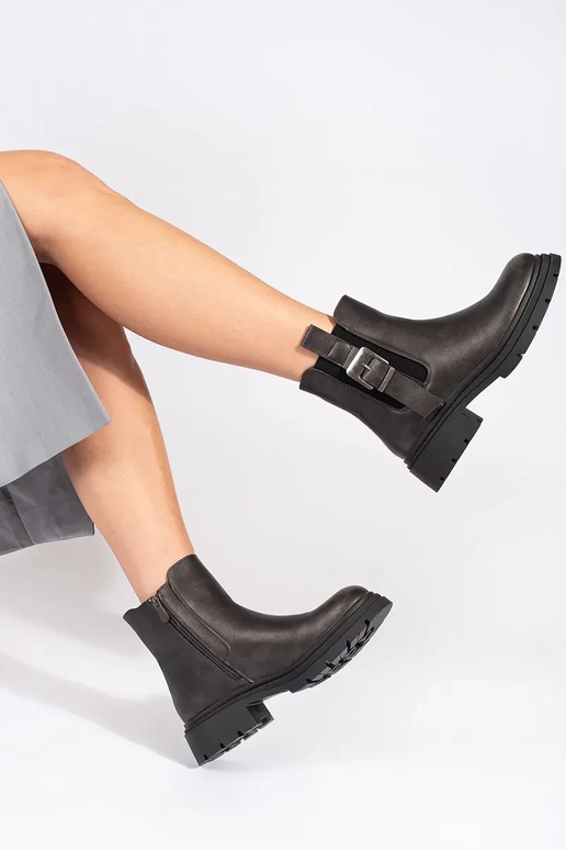 Scarpe marrone scuro con fibbie