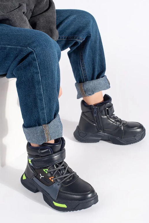 Alto isolato trzeAiki fanciullesco