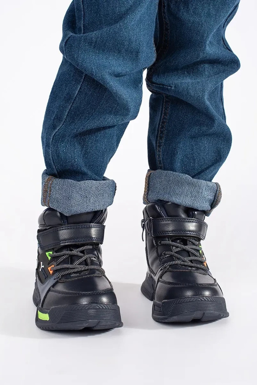 Alto isolato trzeAiki fanciullesco