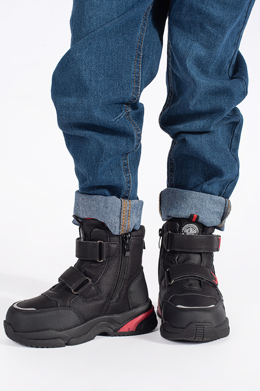 colore nero isolato trzeAiki...