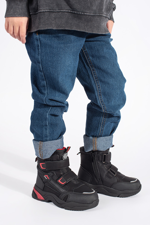 colore nero isolato trzeAiki...