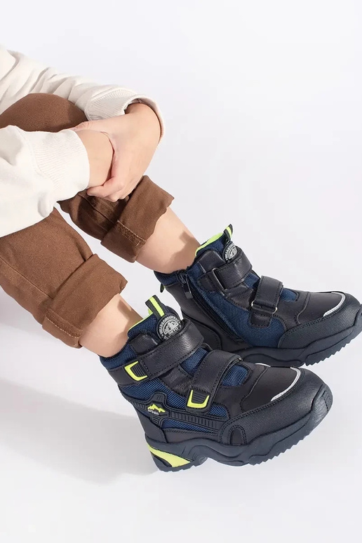 blu scuro isolato trzeAiki fanciullesco