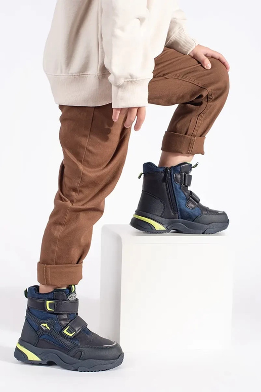 blu scuro isolato trzeAiki fanciullesco