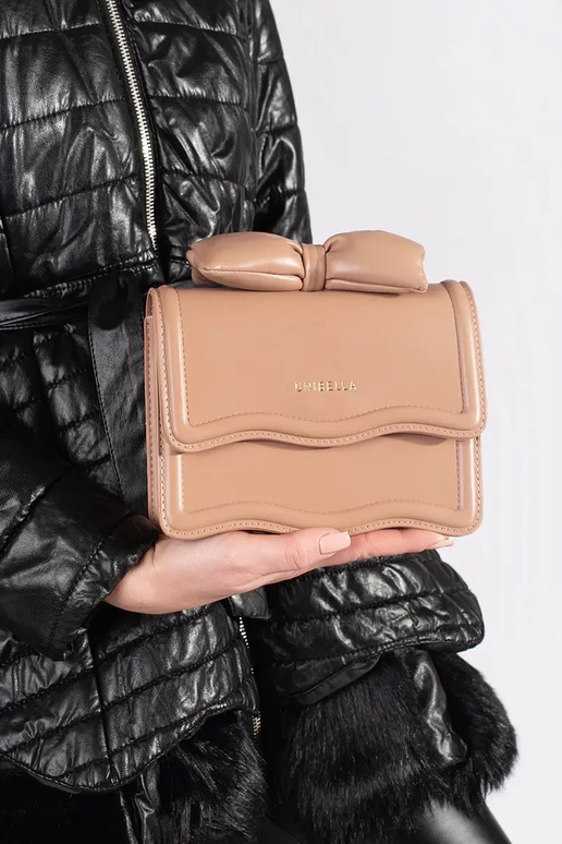 Piccolo beige borsa elegante con un...