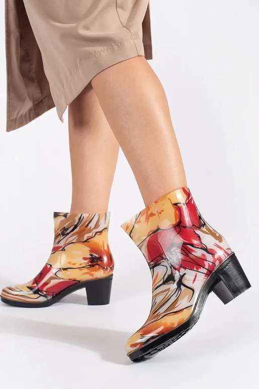 Colori differenti stivali di gomma...